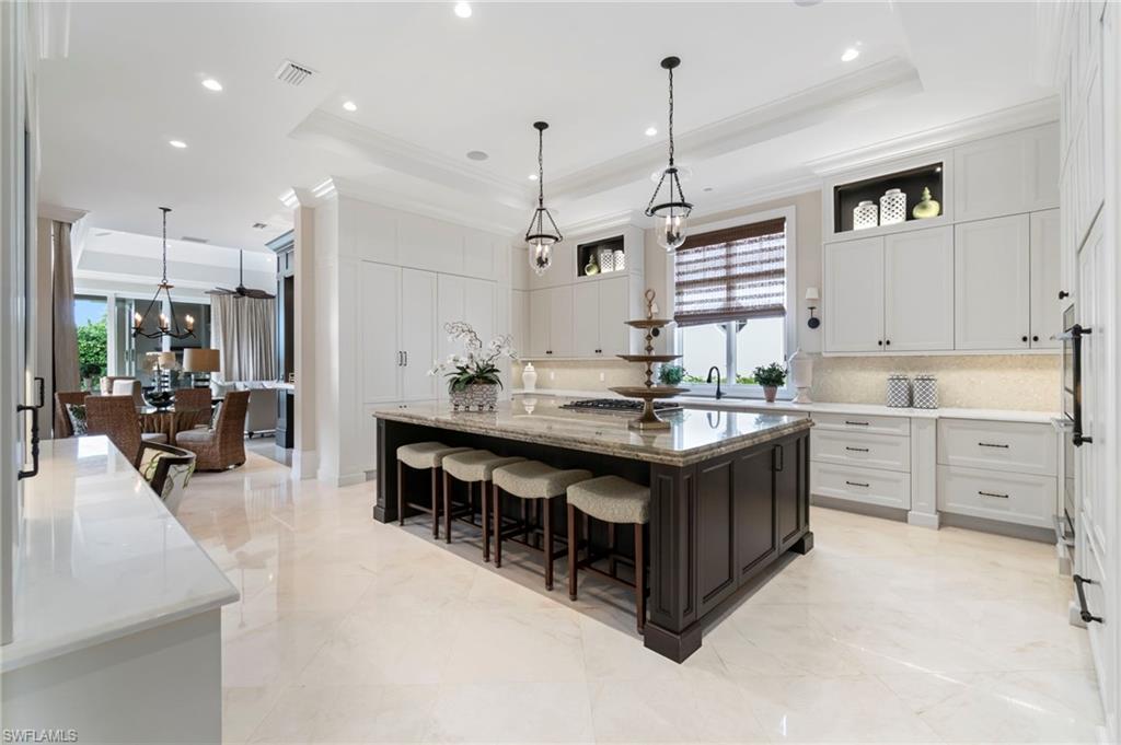 2225 Miramonte Court Naples, FL 34105 - Photo 3 of 50