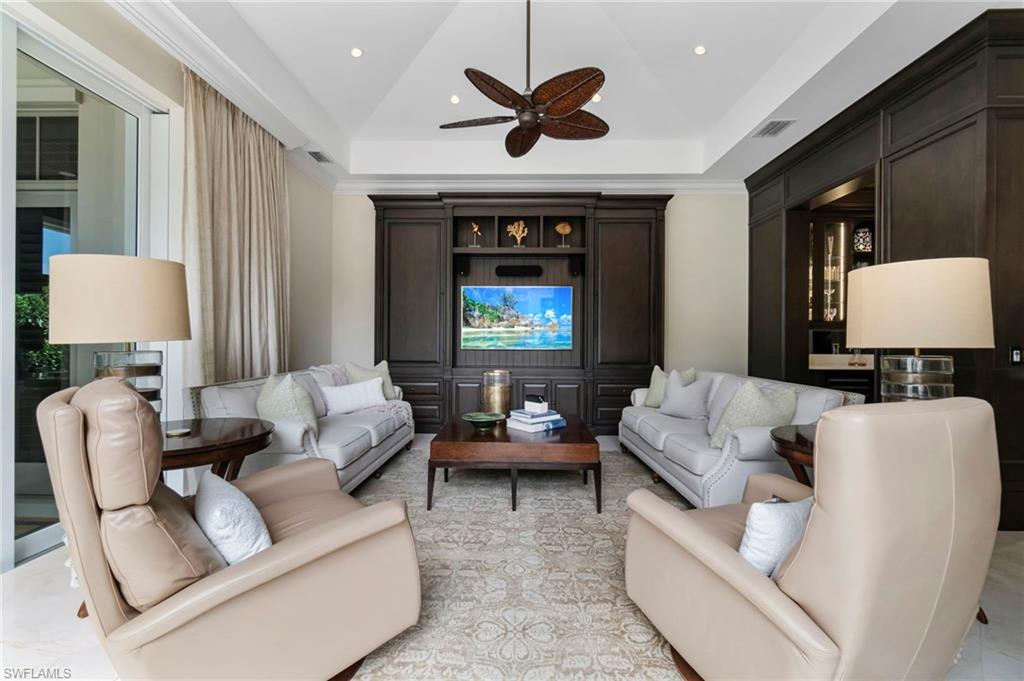 2225 Miramonte Court Naples, FL 34105 - Photo 9 of 50