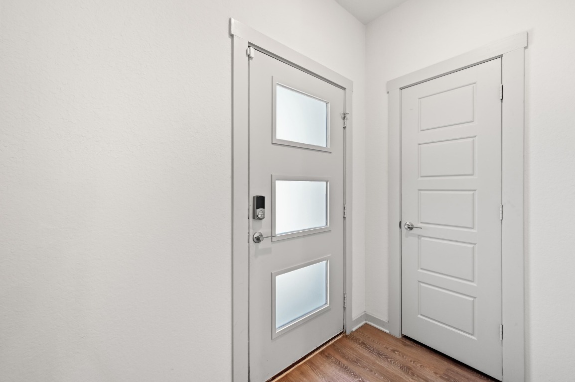 407 Wilshire Road San Marcos, TX 78666 - Photo 6 of 25 a view of bathroom with wooden floor
