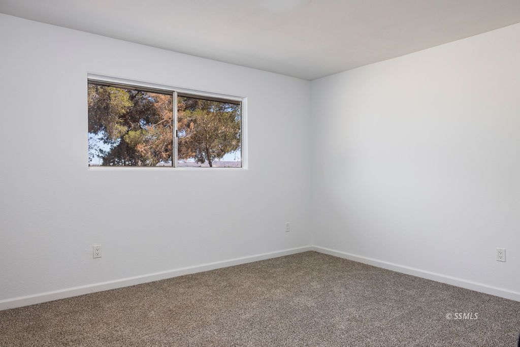 1135 North Mahan Street Ridgecrest, CA 93555 - Photo 33 of 46