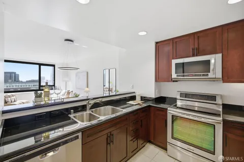 $788,000 | 260 King Street, Unit 1011, San Francisco, CA 94107