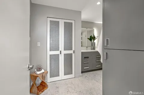 $788,000 | 260 King Street, Unit 1011, San Francisco, CA 94107