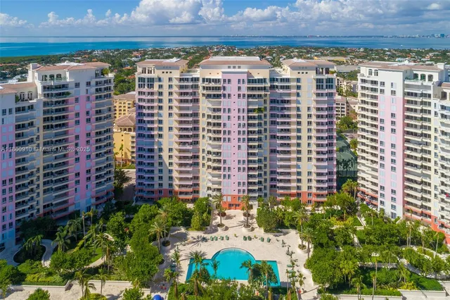 $18,900 | 785 Crandon Boulevard, Unit 303, Key Biscayne, FL 33149