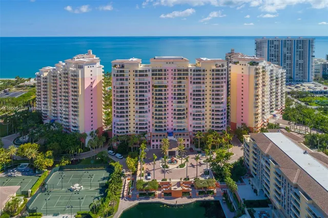$18,900 | 785 Crandon Boulevard, Unit 303, Key Biscayne, FL 33149