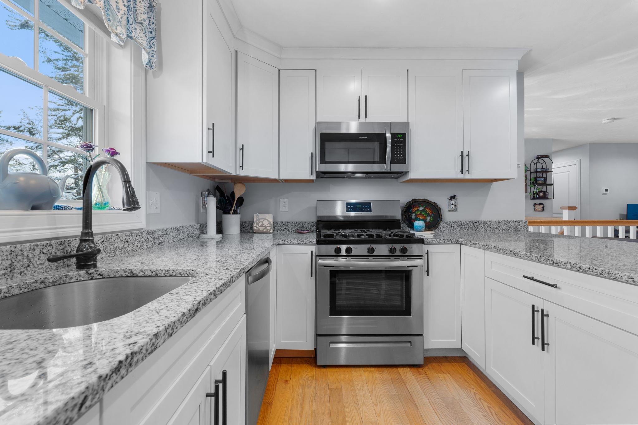 1109 Mammoth Road, Unit A Pelham, NH 03076 - Photo 7 of 28