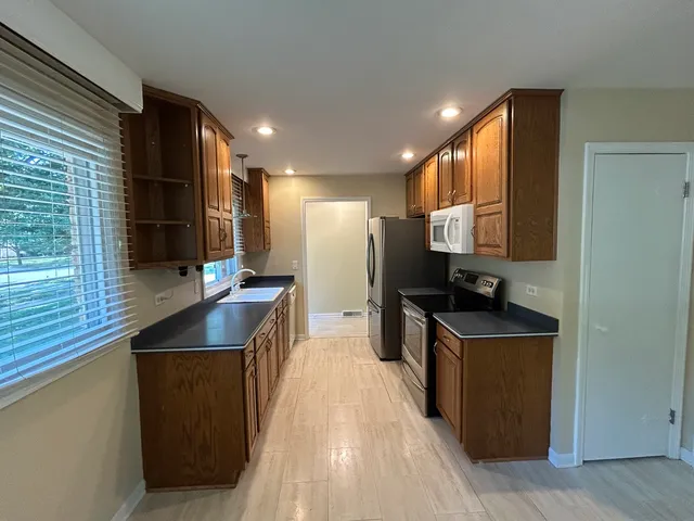 $319,000 | 538 South 7th Street, West Dundee, IL 60118