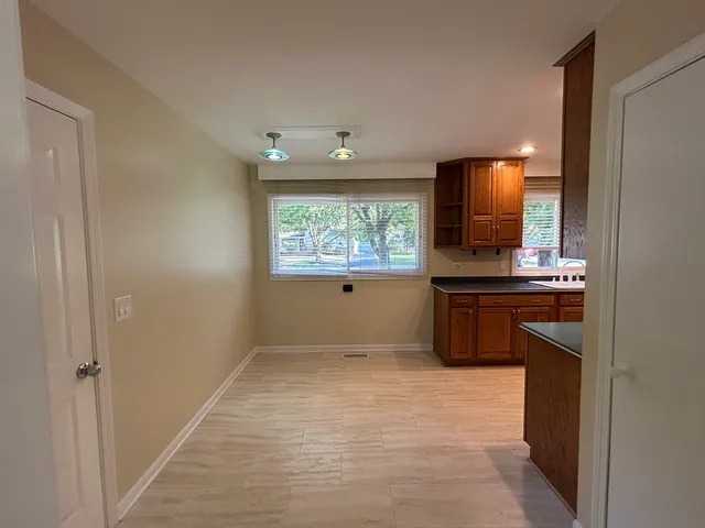 $319,000 | 538 South 7th Street, West Dundee, IL 60118