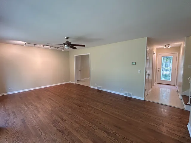 $319,000 | 538 South 7th Street, West Dundee, IL 60118