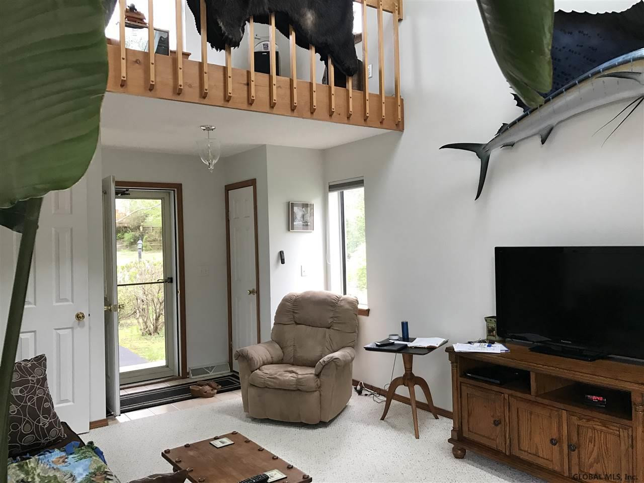 29 Heyden Road Troy, NY 12180 - Photo 3 of 24 Photo 3