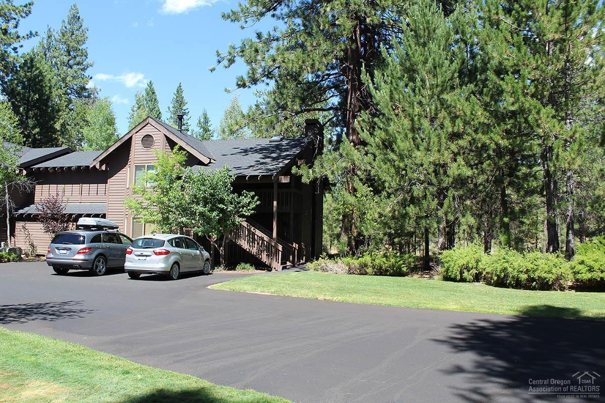 57405 Beaver Ridge Loop Sunriver, OR 97707 - Photo 1 of 23 Primary Photo