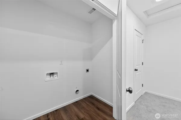 $554,950 | 34116 Emerald Ridge Avenue Southeast, Black Diamond, WA 98010