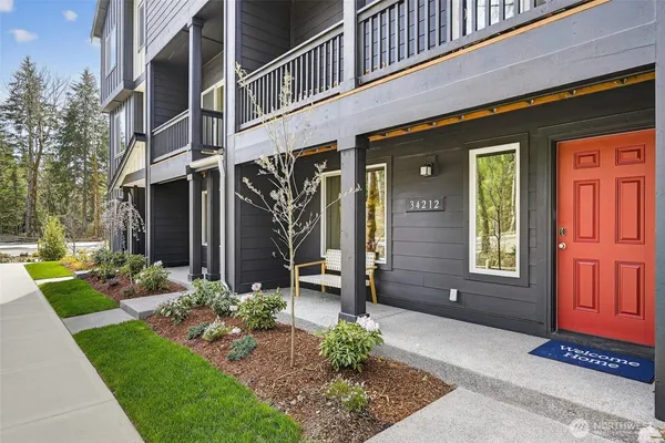 $554,950 | 34116 Emerald Ridge Avenue Southeast, Black Diamond, WA 98010