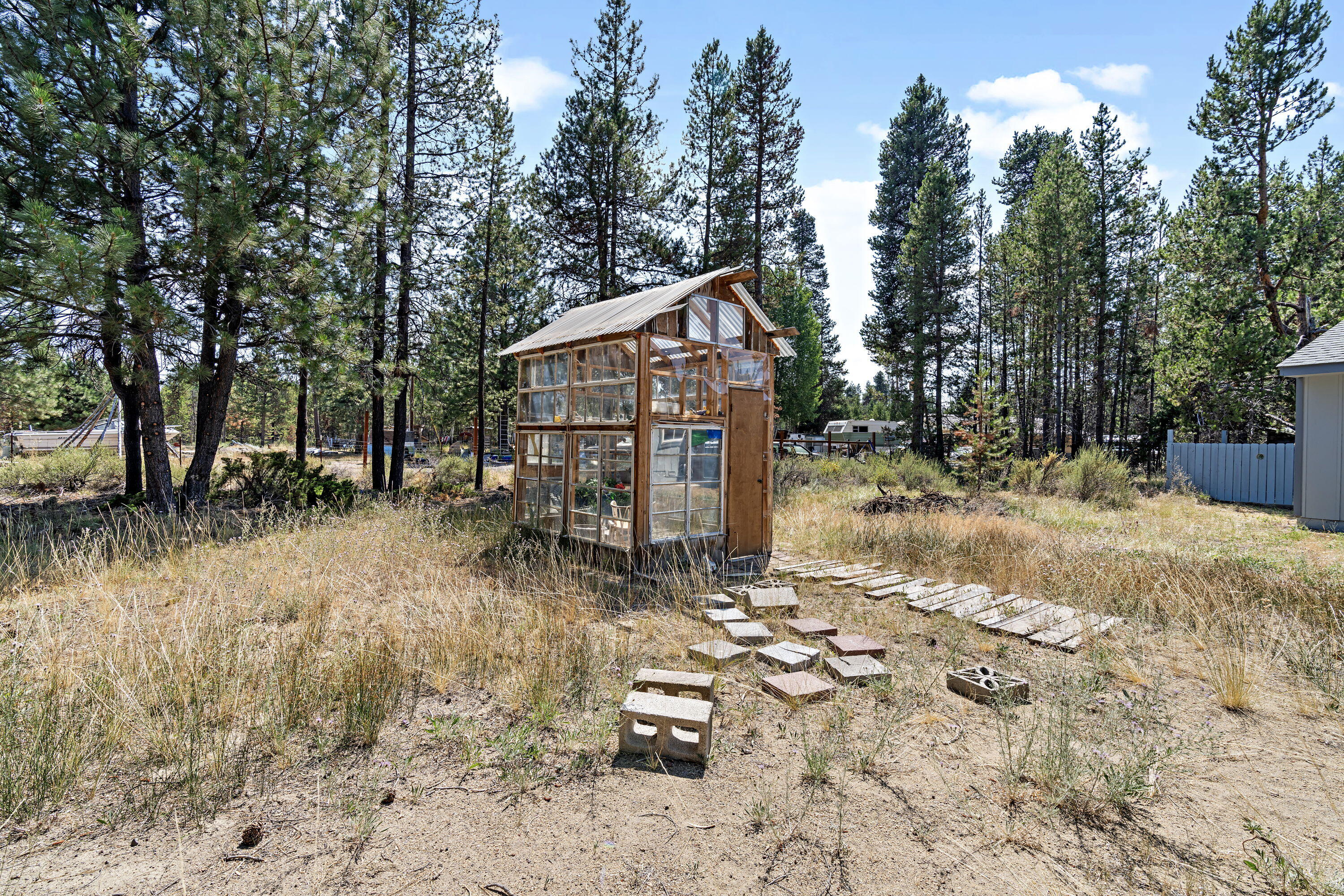 16060 Pierce Road La Pine, OR 97739 - Photo 19 of 33 19