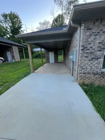 $1,525 | 920 Willow Drive, Lawrenceburg, TN 38464