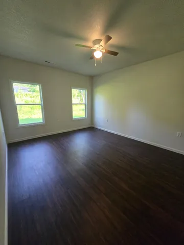 $1,525 | 920 Willow Drive, Lawrenceburg, TN 38464