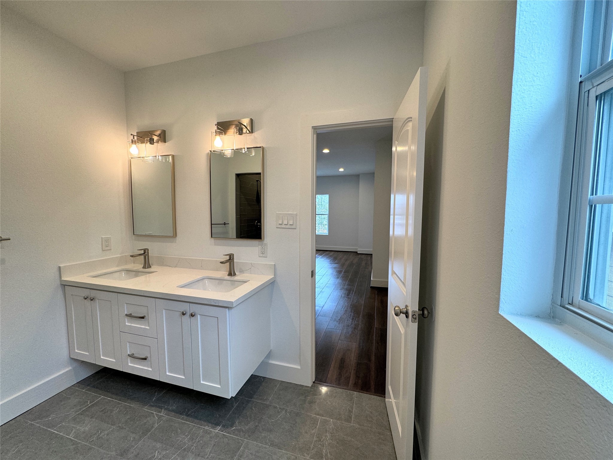 1919 Fulton Street, Unit B Houston, TX 77009 - Photo 12 of 16