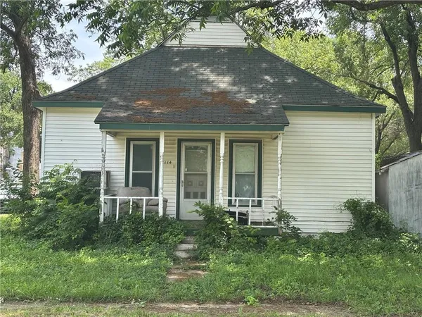 $69,500 | 114 Schofield Street, Waverly, KS 66871