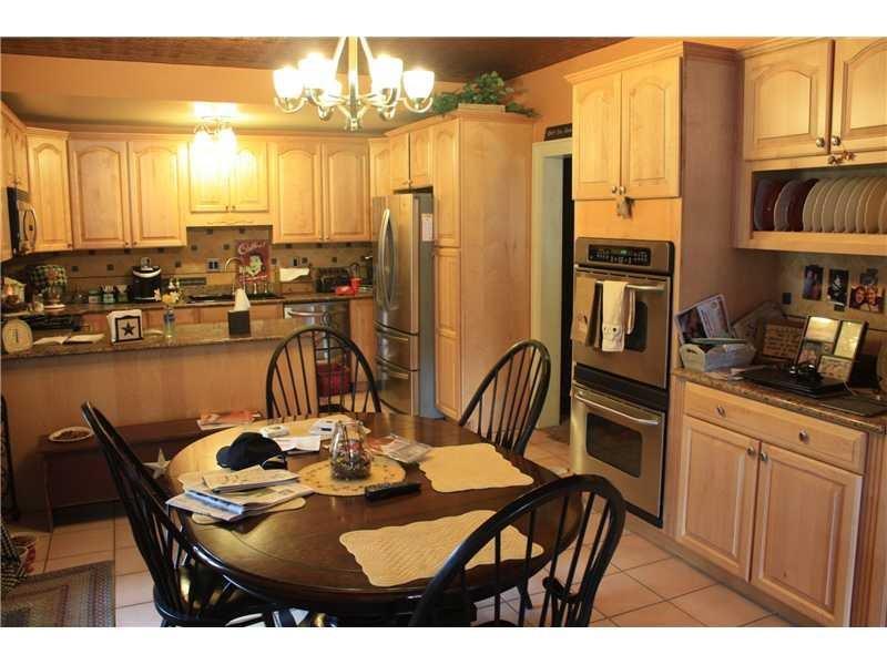 669 Deep Valley Road Aleppo, PA 15310 - Photo 4 of 17