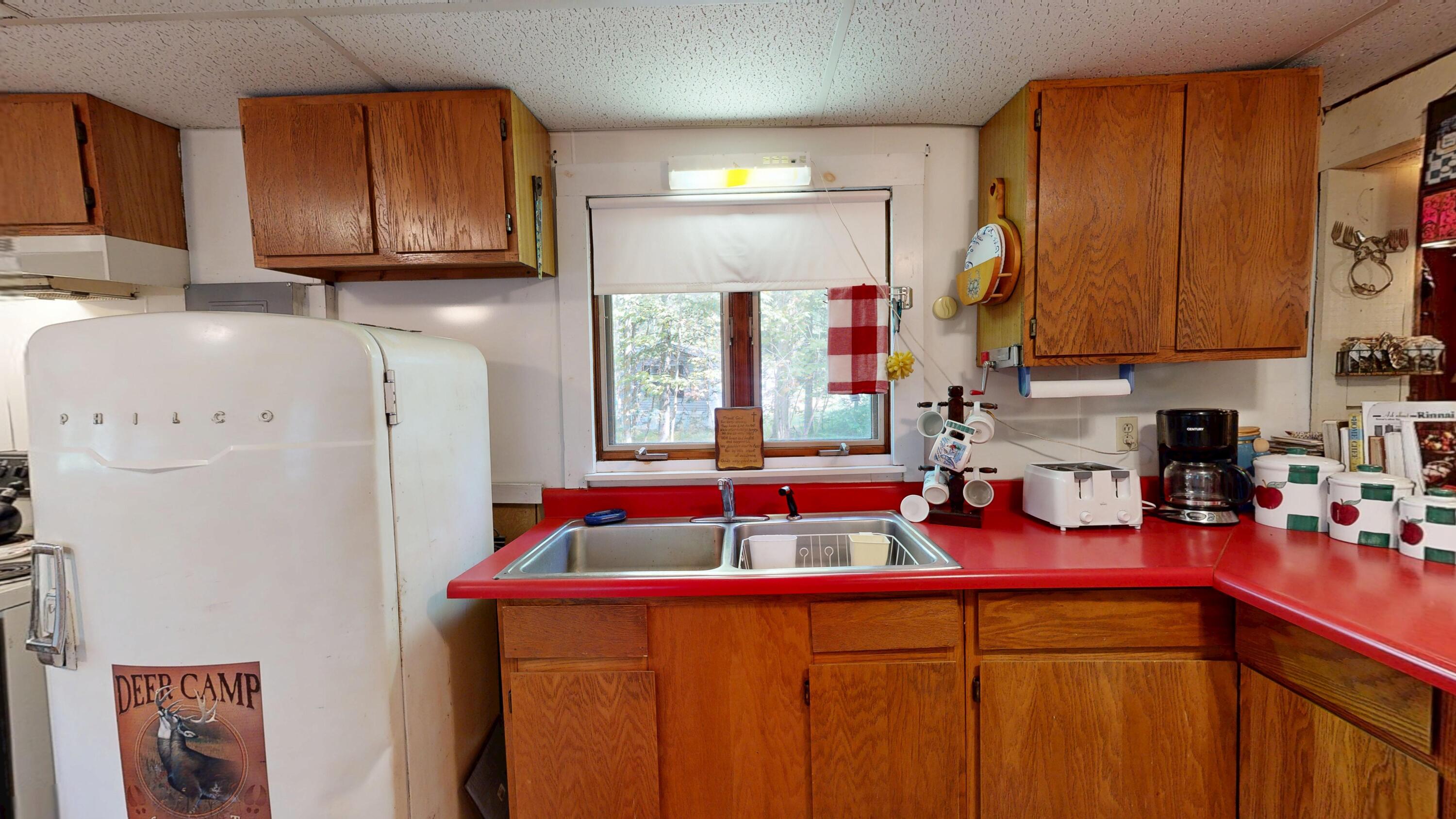 166 Bemis Road Oquossoc, ME 04964 - Photo 8 of 37