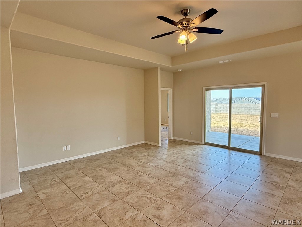 5392 Rattlesnake Road Kingman, AZ 86409 - Photo 8 of 35 a view of an empty room