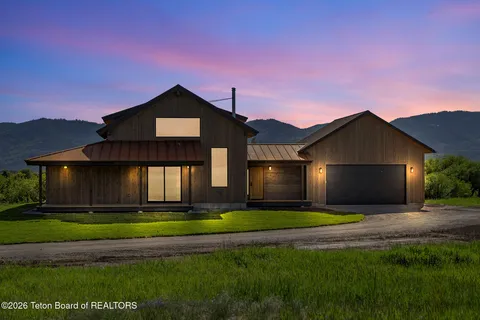 $1,995,000 | 6322 Fox Springs Drive, Victor, ID 83455