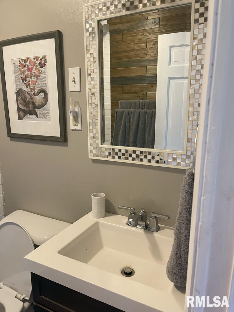 5124 West Pfeiffer Road Bartonville, IL 61607 - Photo 12 of 23 Gallery Image 12