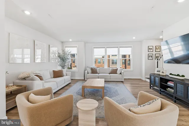 $710,000 | 241 Hickory Hollow, Cockeysville, MD 21030