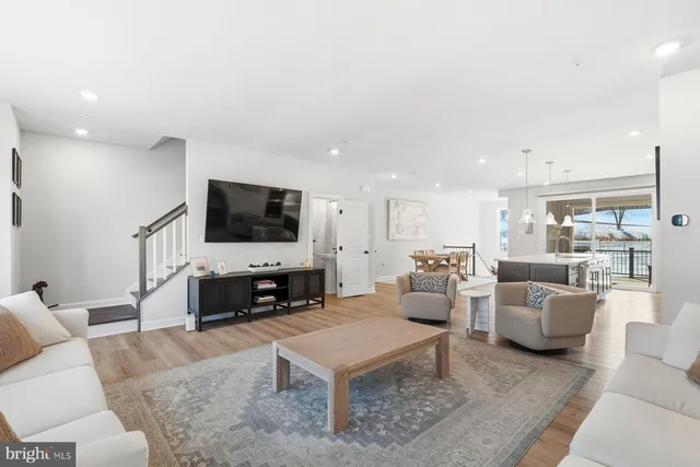 $710,000 | 241 Hickory Hollow, Cockeysville, MD 21030