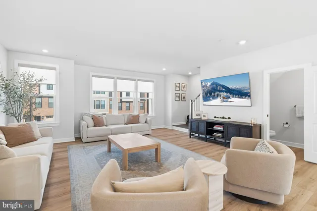 $710,000 | 241 Hickory Hollow, Cockeysville, MD 21030