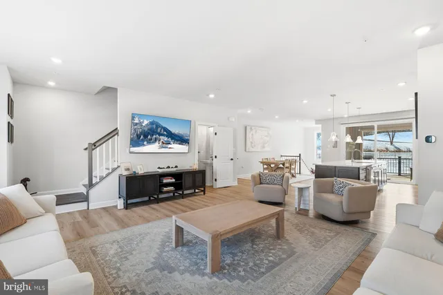 $710,000 | 241 Hickory Hollow, Cockeysville, MD 21030