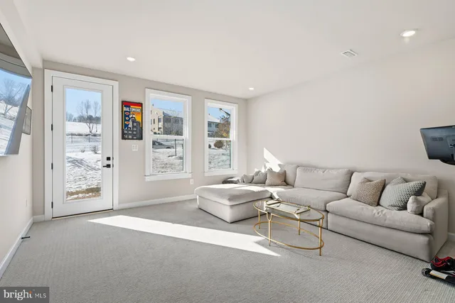 $710,000 | 241 Hickory Hollow, Cockeysville, MD 21030