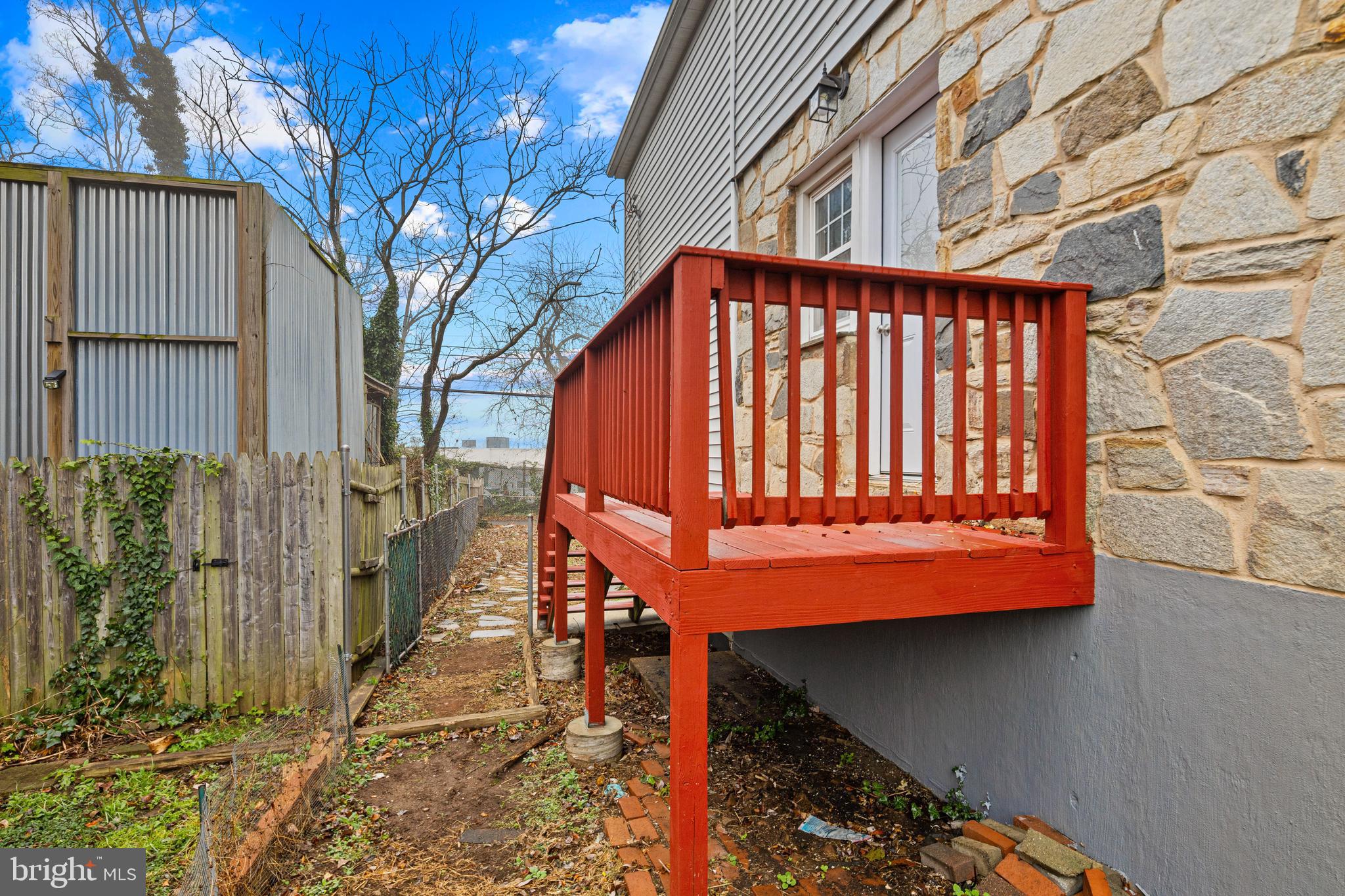 7028 Deerfield Road Baltimore, MD 21208 - Photo 27 of 27 Deck