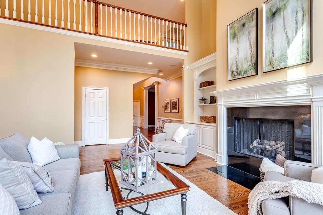 507 Smith Road Knoxville, TN 37934 - Photo 17 of 40 LR WITH UPPER LEVEL