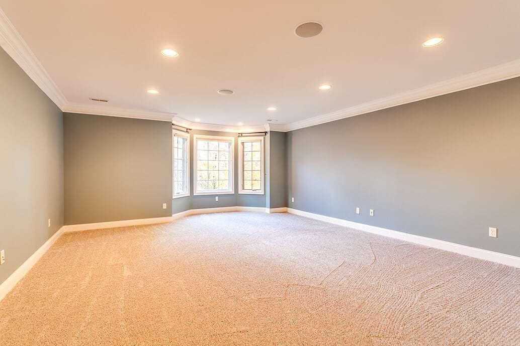 507 Smith Road Knoxville, TN 37934 - Photo 25 of 40 MASTER BEDROOM W BAY WINDOW