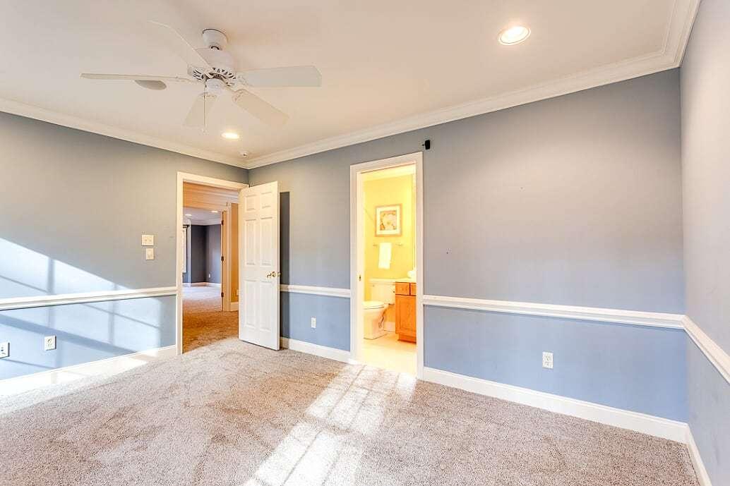 507 Smith Road Knoxville, TN 37934 - Photo 31 of 40 BEDROOM UP WITH EN SUITE BATH