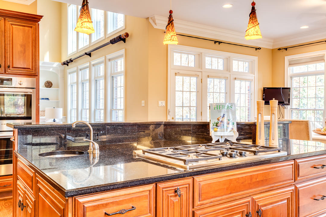507 Smith Road Knoxville, TN 37934 - Photo 7 of 40 Gourmet Kitchen
