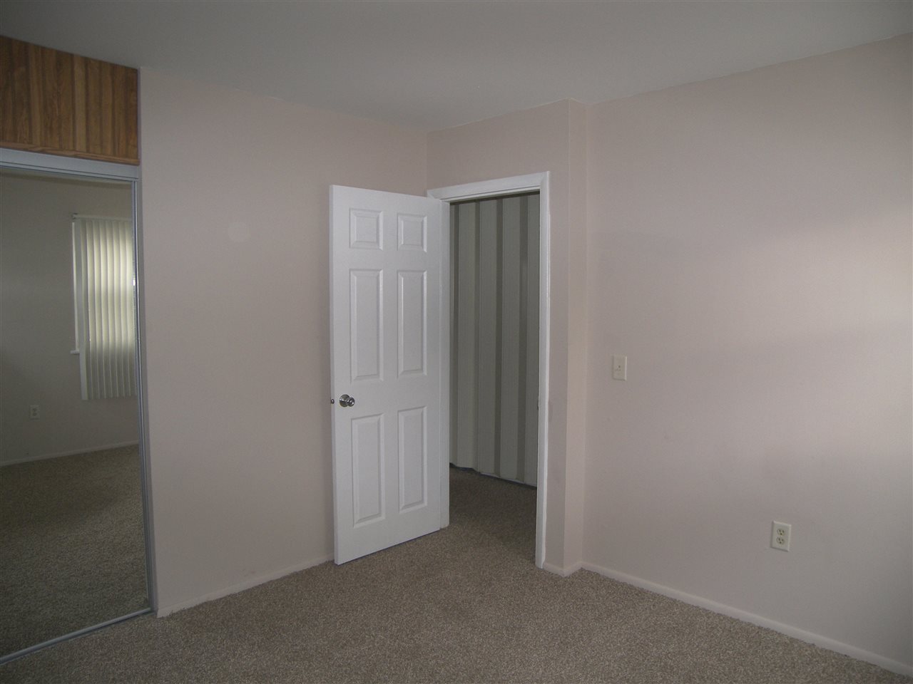 2702 Patterson Road Warsaw, IN 46582 - Photo 29 of 33 Gallery Image 29
