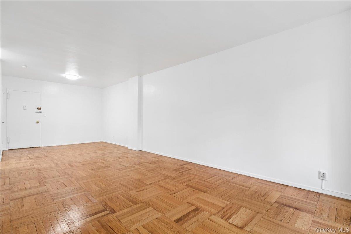 281 Garth Road, Unit C2H Scarsdale, NY 10583 - Photo 14 of 38 a view of empty room
