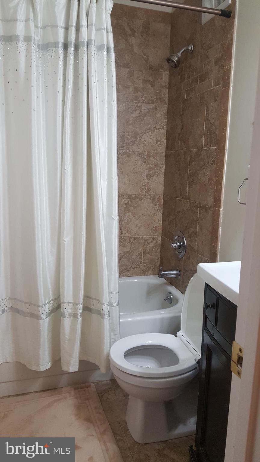 622 Cannon Road Silver Spring, MD 20904 - Photo 25 of 31 Full bath upstairs
