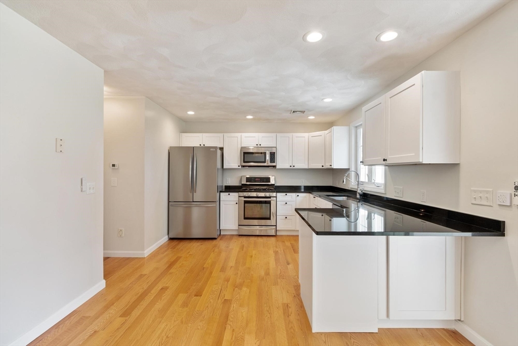 188 Beach Road, Unit 16 Salisbury, MA 01952 - Photo 12 of 39 Gallery Image 12