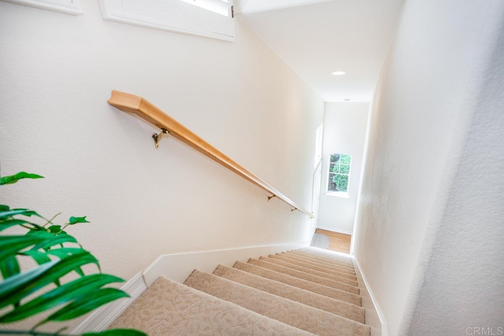 5560 Foxtail Loop Carlsbad, CA 92010 - Photo 27 of 32 a view of entryway