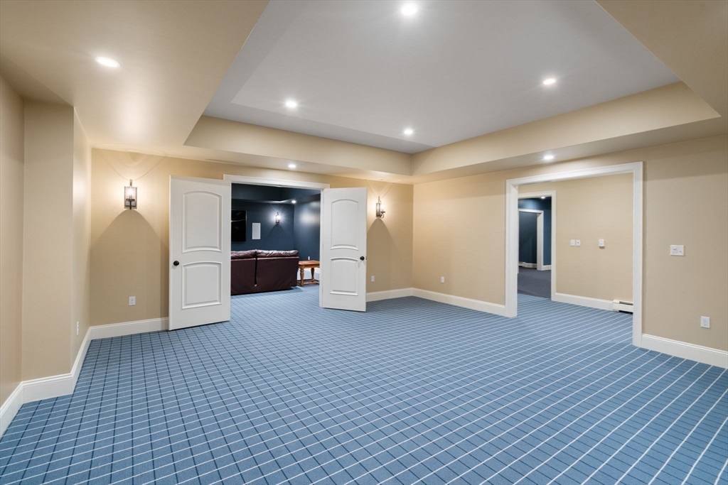 33 Skating Pond Road Weston, MA 02493 - Photo 19 of 39