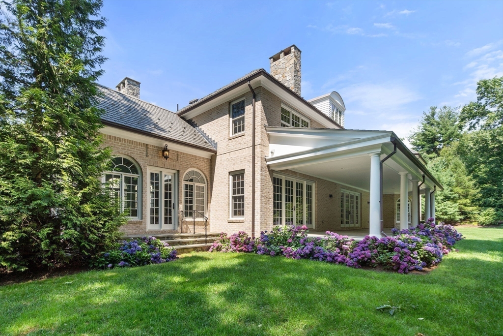 33 Skating Pond Road Weston, MA 02493 - Photo 5 of 39