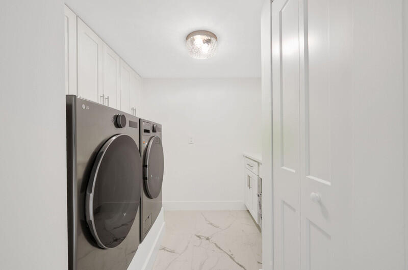 19670 South Beach Road, Unit D314 Jupiter, FL 33469 - Photo 8 of 48 Laundry Room
