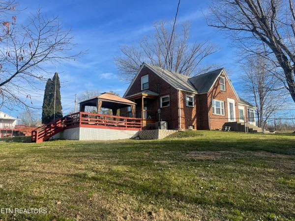 $259,900 | 105 Franklin Avenue, Harrogate, TN 37752