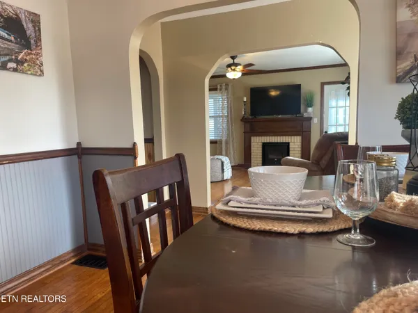 $259,900 | 105 Franklin Avenue, Harrogate, TN 37752