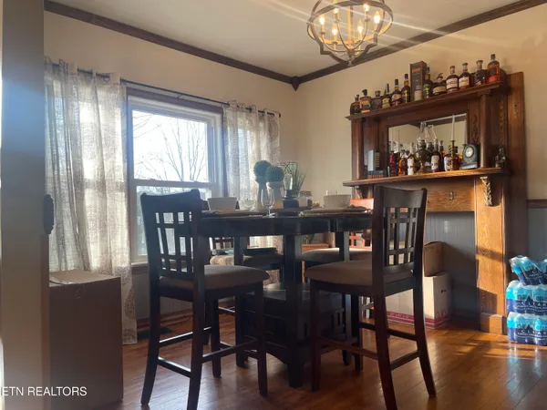 $259,900 | 105 Franklin Avenue, Harrogate, TN 37752