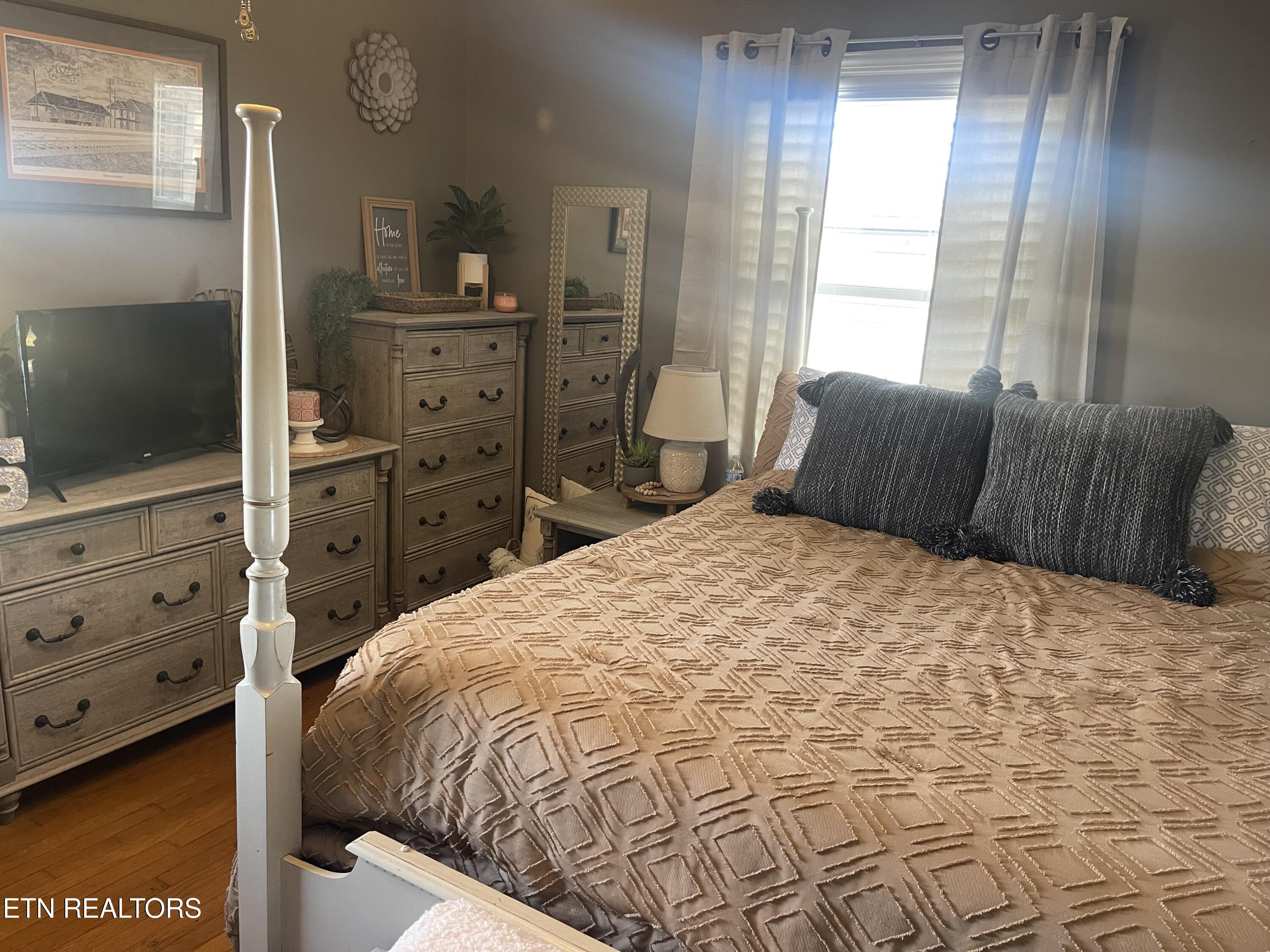 105 Franklin Avenue Harrogate, TN 37752 - Photo 22 of 41 IMG_4379