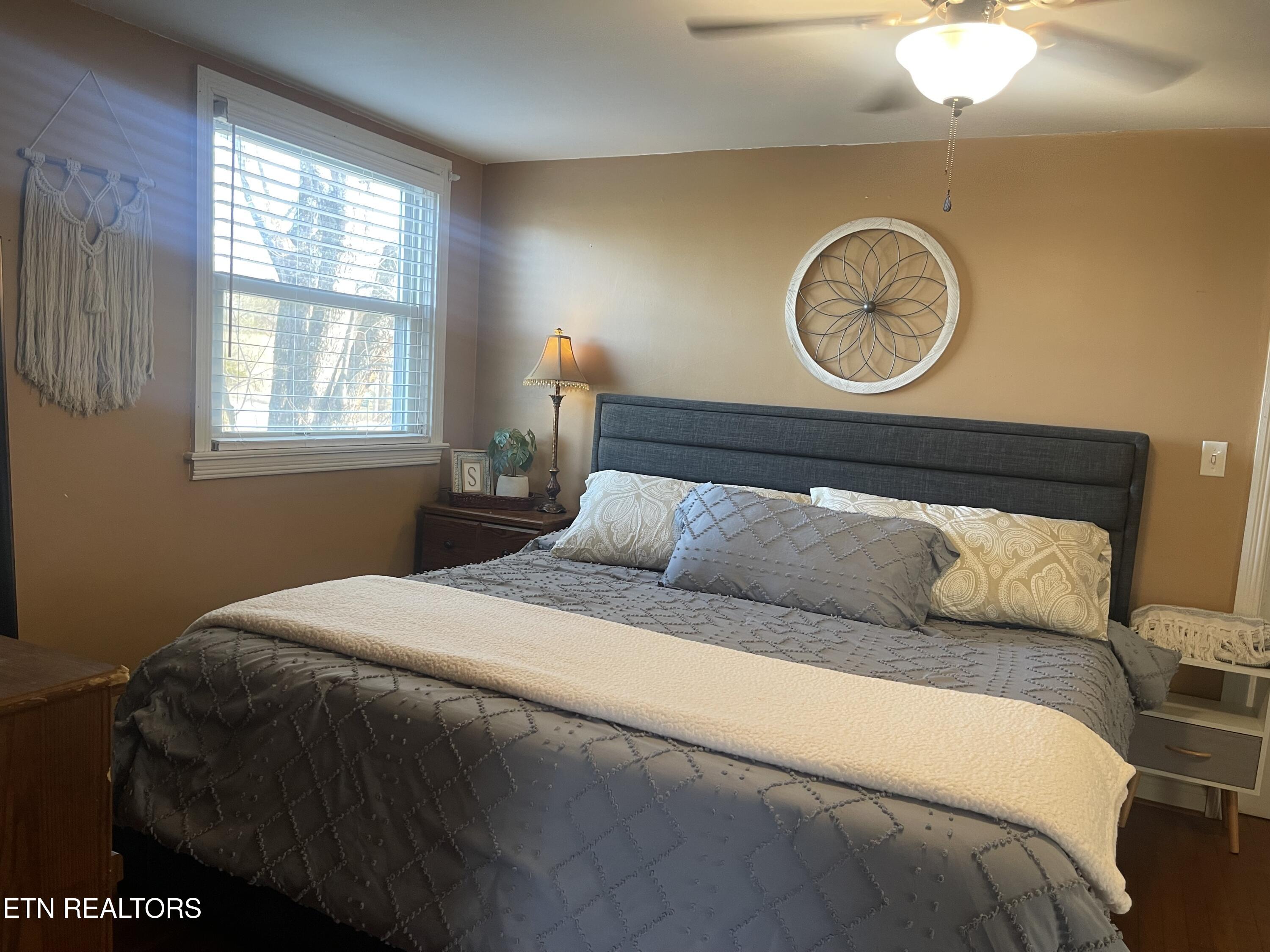 105 Franklin Avenue Harrogate, TN 37752 - Photo 25 of 41 IMG_4384