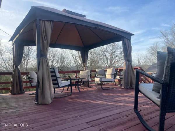 $259,900 | 105 Franklin Avenue, Harrogate, TN 37752